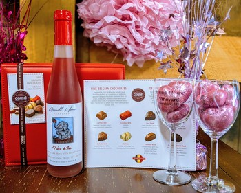 Fine Belgian Assorted Chocolate Box With A Kiss Collection